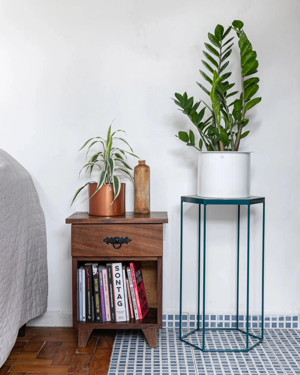 Cachepô alumínio com aba 21