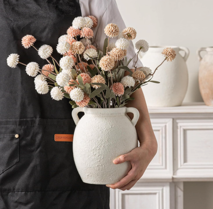The Timeless Romance Rose Vase