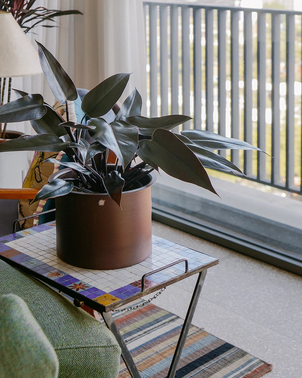 Cachepô alumínio com aba 21